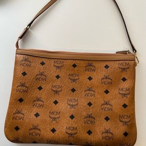 MCM COGNAC POUCH